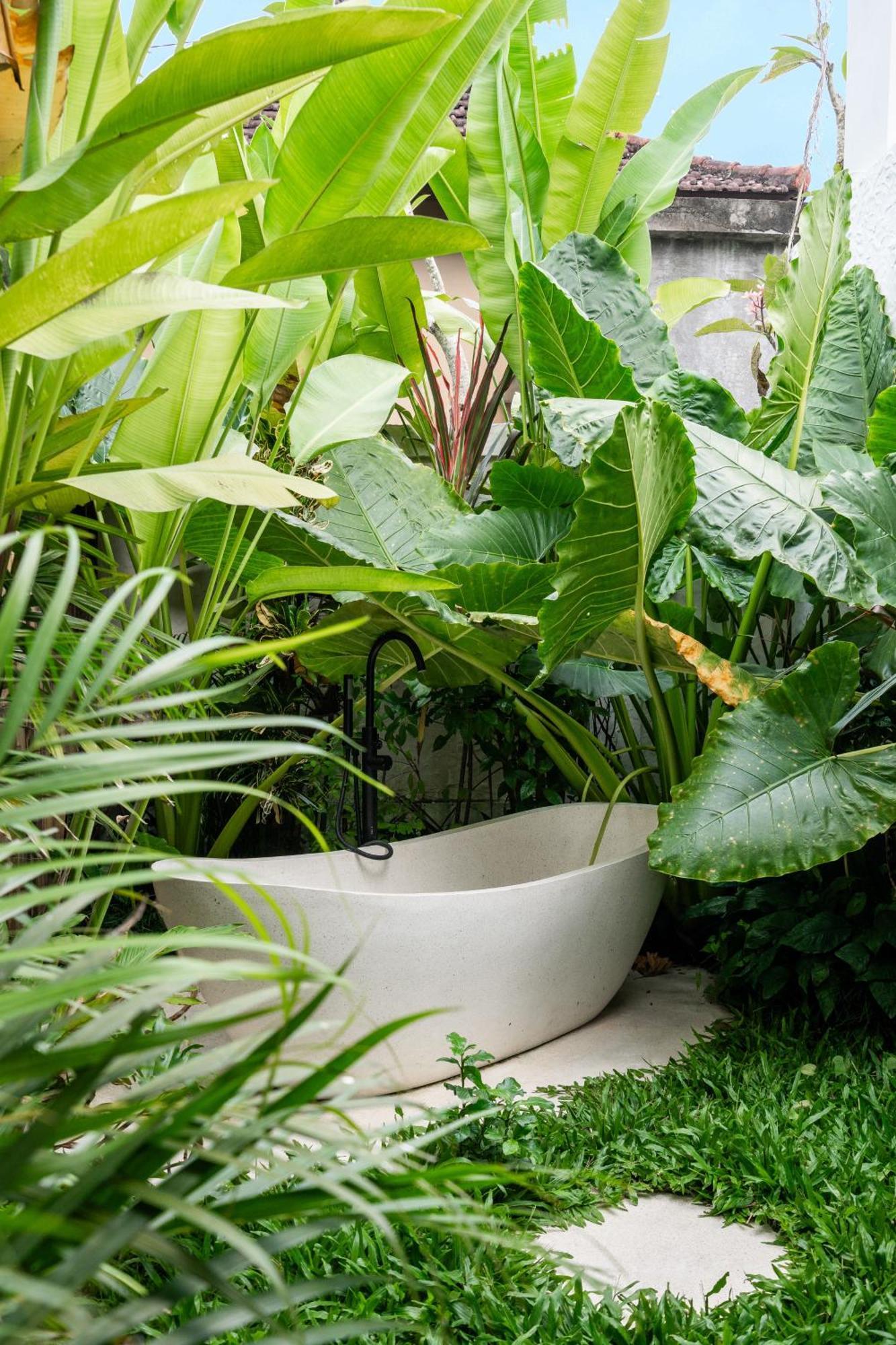 Exclusive New Villa In Ubud - 2Bdr, Massive Pool - Ultimate Luxury エクステリア 写真